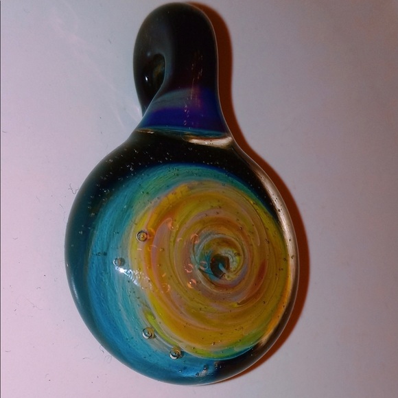 OOAK Hand blown glass pendant with spiral design - Picture 4 of 8
